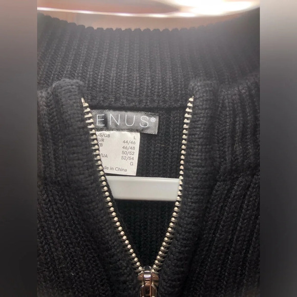 Venus all black sweater with flare bottom Size large Good used condition - Picture 5 of 10